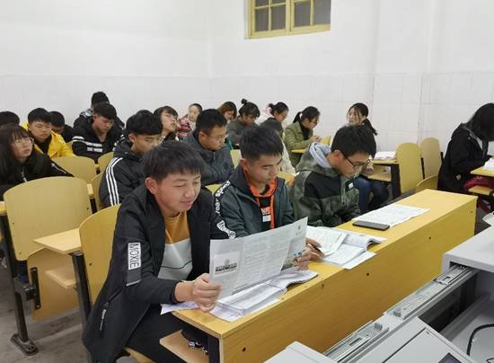 团会照片2生科类31903